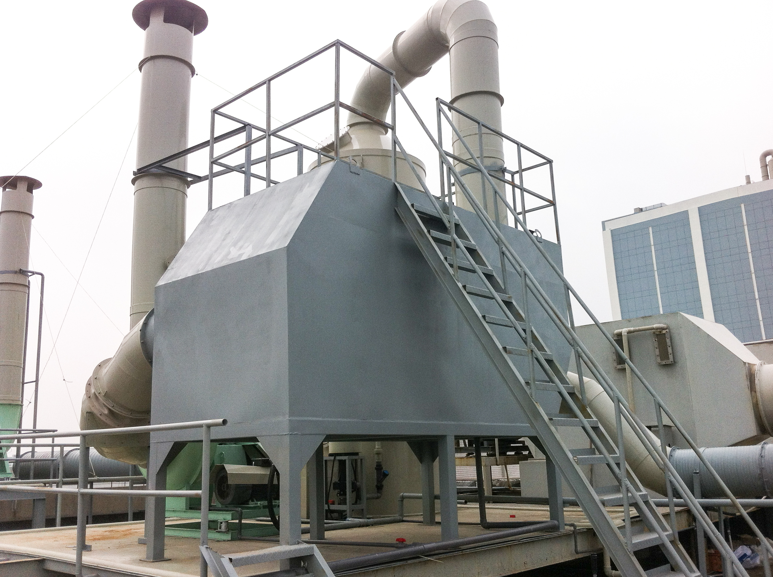 活性炭塔+光氧等離子 活性炭塔+光氧等離子